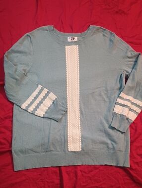 C&K Designs Woman's Size XL Light Blue Sweater with White Lace Trim Comfy Casual